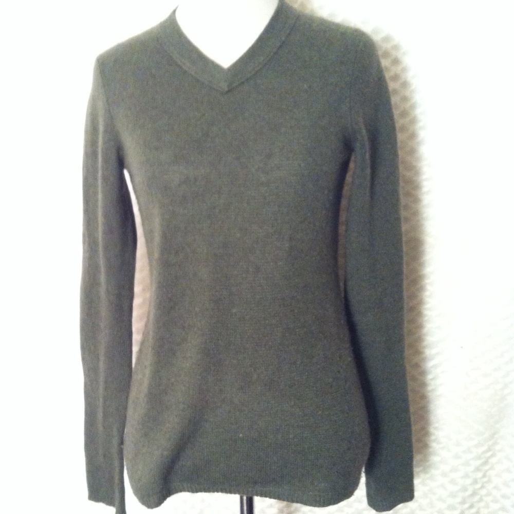 100% Cashmere Vkoo V Neck Sweater